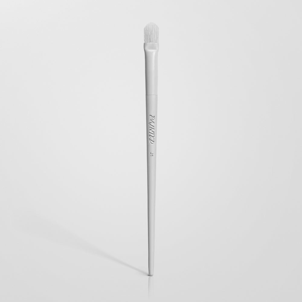 J1 CONCEALER BRUSH