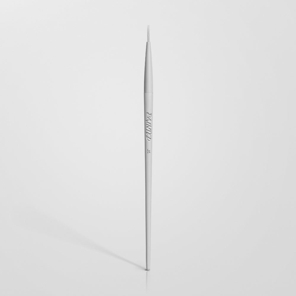 J5 MEDIUM LINER BRUSH