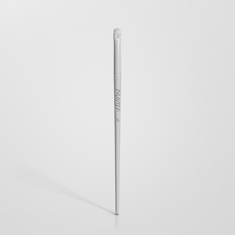 J7 SMUDGE BRUSH